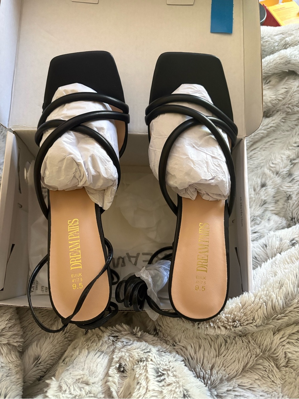 Dream Pairs black lace up heels